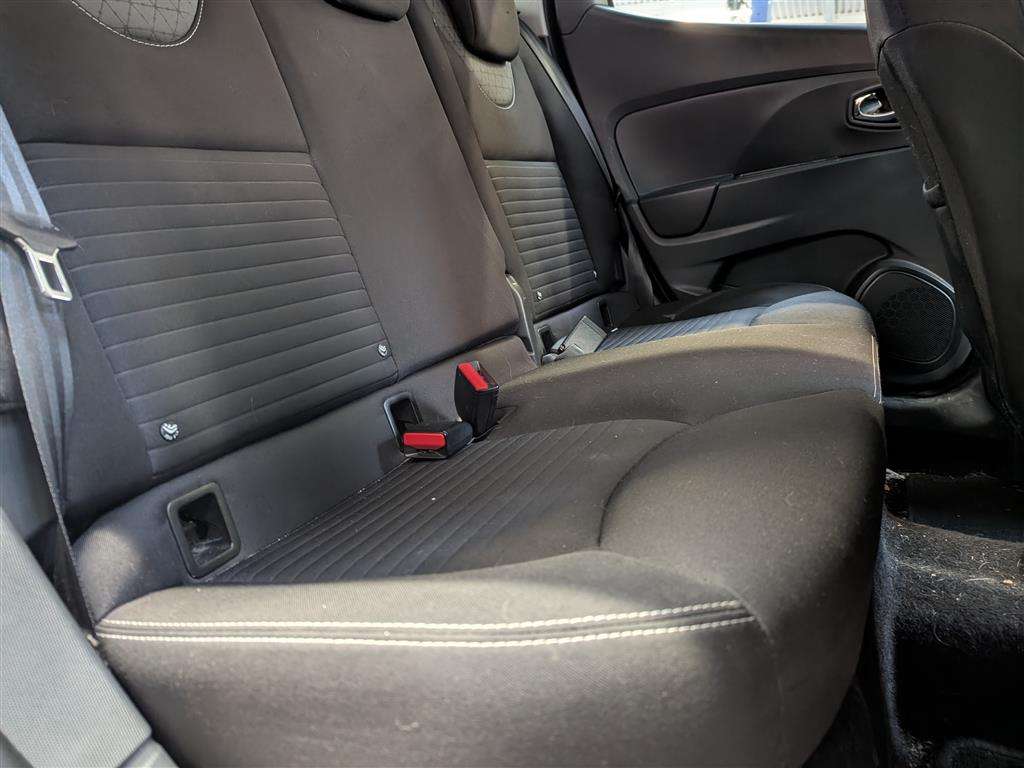 <p>2014 RENAULT CLIO D-QUE S M-NAV NRG TC</p>