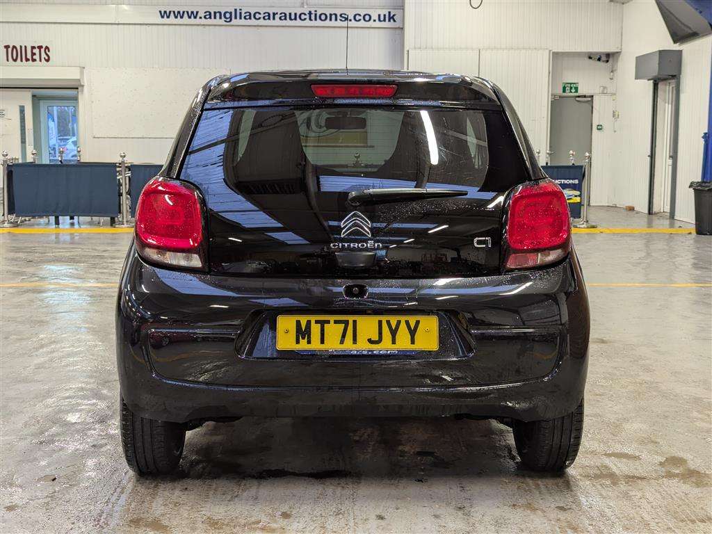 <p>2021 CITROEN C1 SHINE</p>