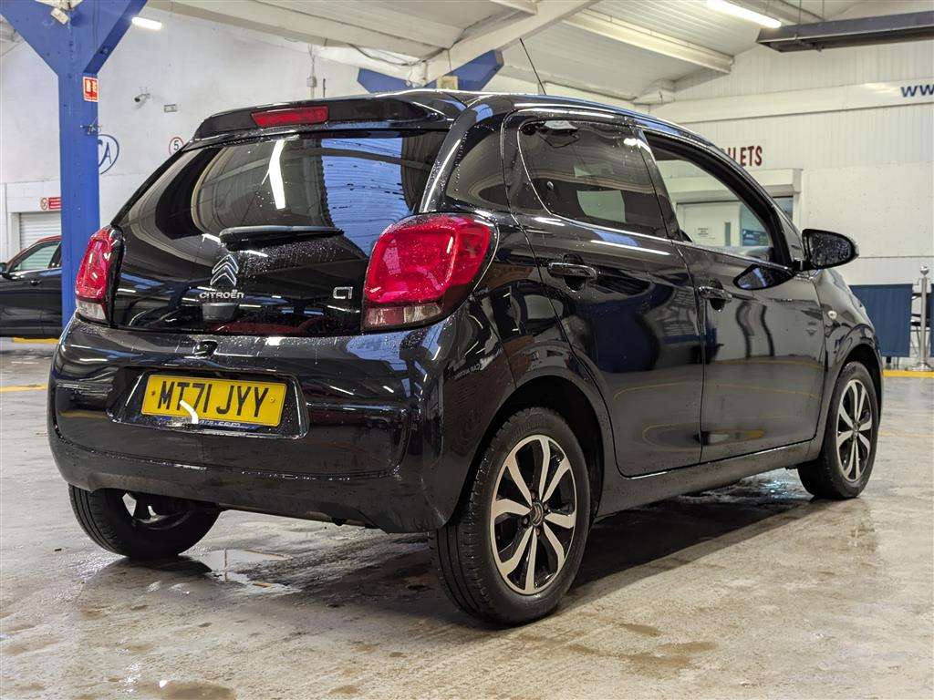 <p>2021 CITROEN C1 SHINE</p>