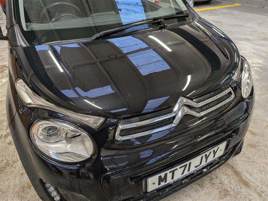 <p>2021 CITROEN C1 SHINE</p>