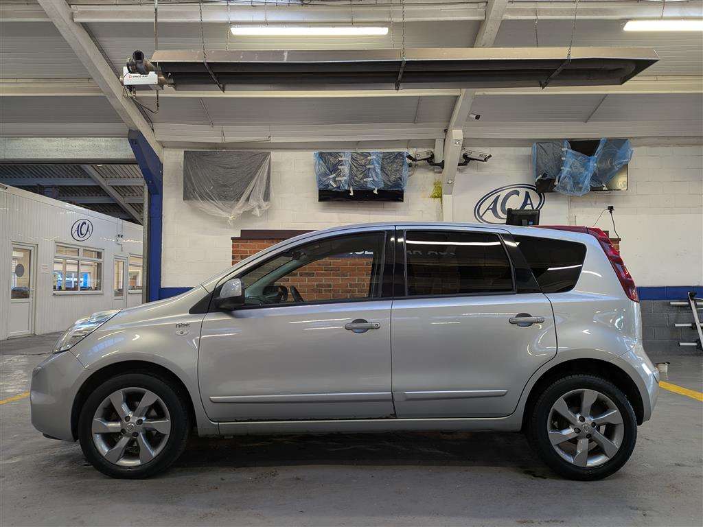 <p>2011 NISSAN NOTE N-TEC</p>