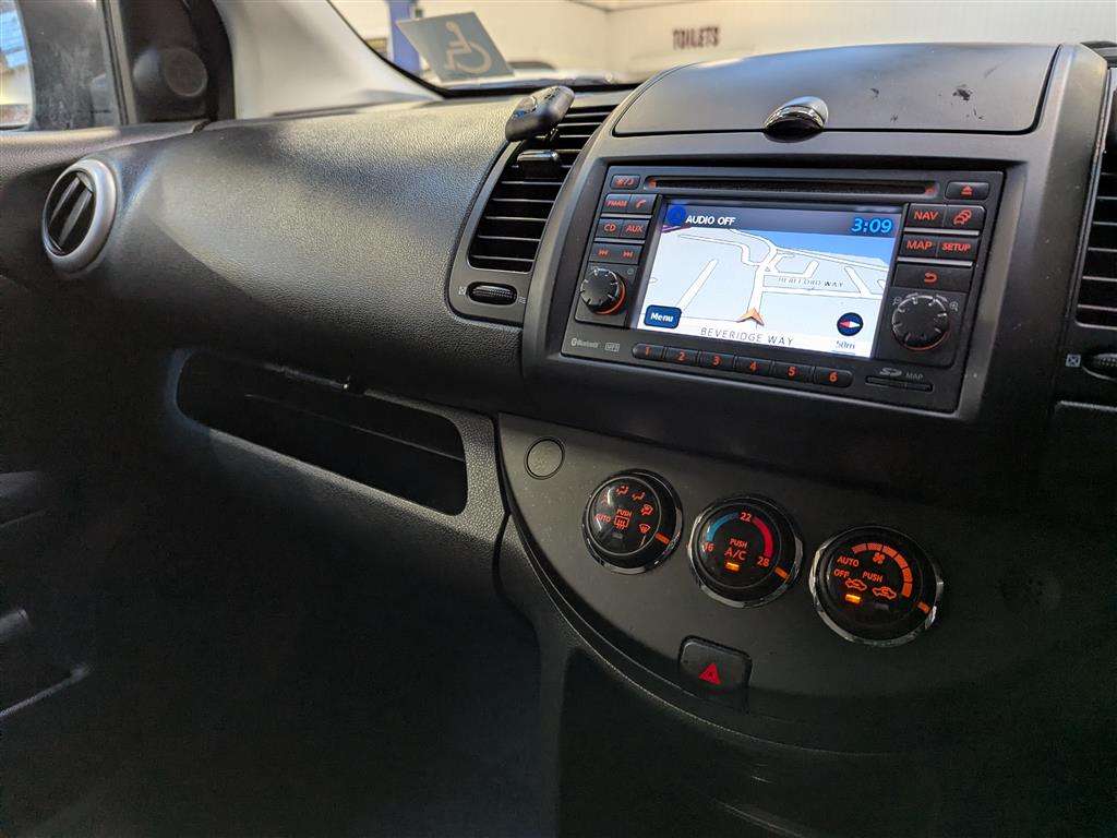 <p>2011 NISSAN NOTE N-TEC</p>