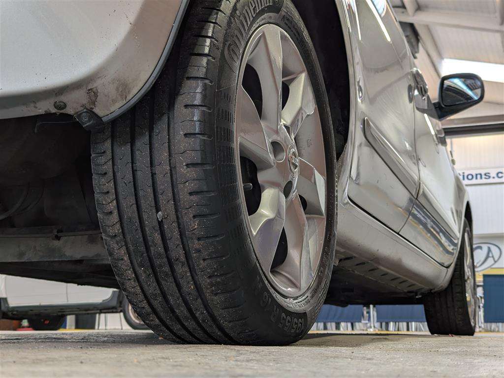 <p>2011 NISSAN NOTE N-TEC</p>