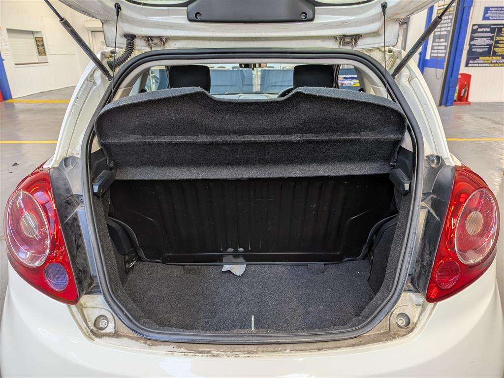 <p>2014 FORD KA STUDIO</p>