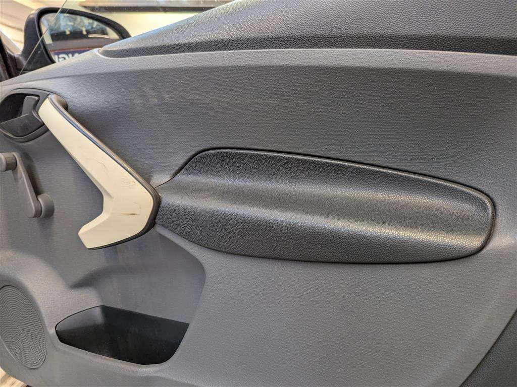 <p>2014 FORD KA STUDIO</p>