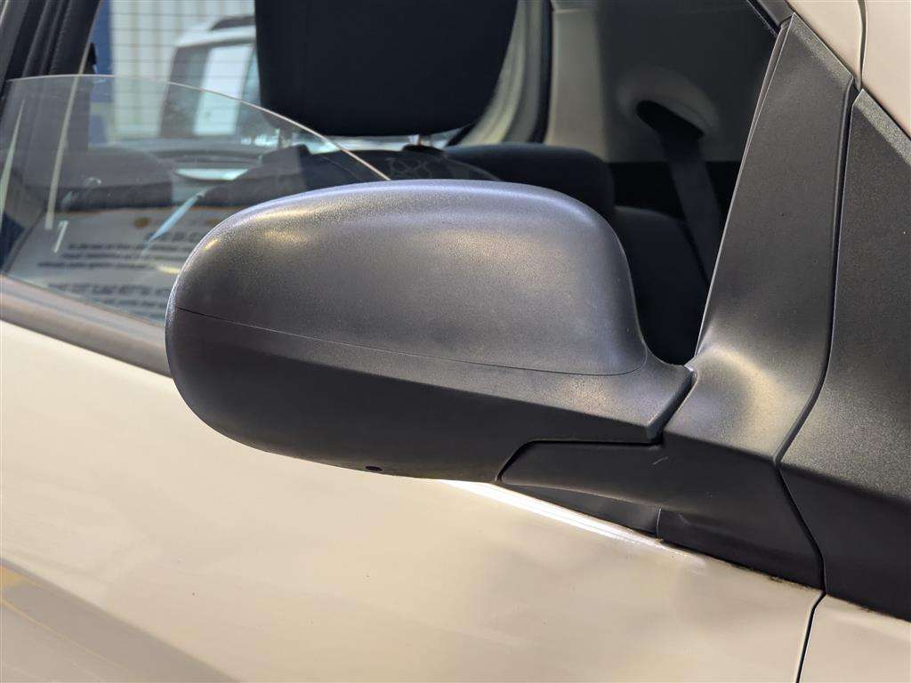 <p>2014 FORD KA STUDIO</p>