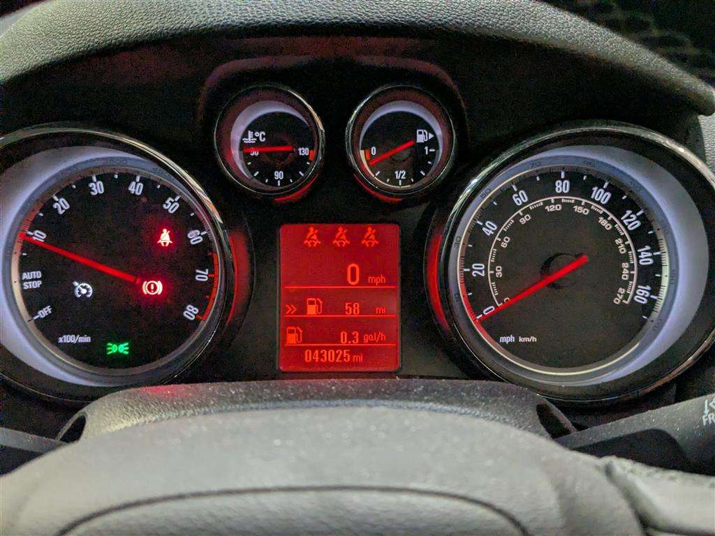 <p>2016 VAUXHALL MOKKA TECH LINE TURBO S/S</p>