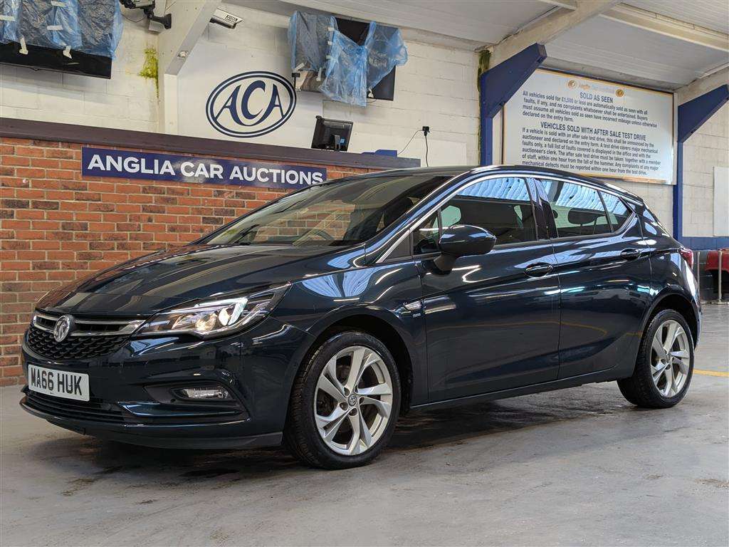 <p>2016 VAUXHALL ASTRA SRI NAV CDTI S/S</p>