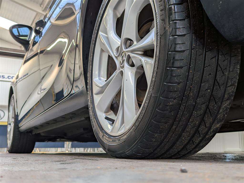 <p>2016 VAUXHALL ASTRA SRI NAV CDTI S/S</p>