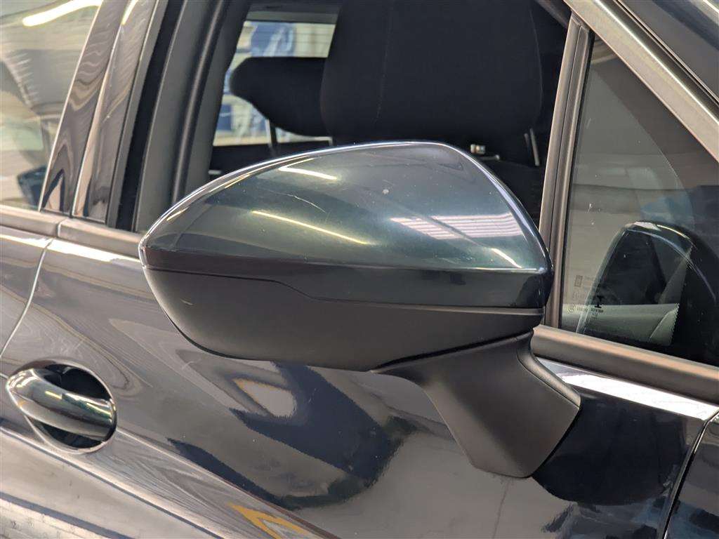 <p>2016 VAUXHALL ASTRA SRI NAV CDTI S/S</p>