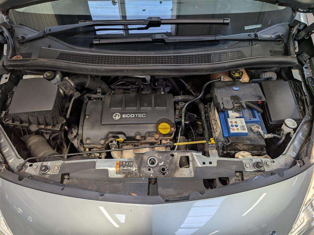 <p>2013 VAUXHALL MERIVA SE</p>