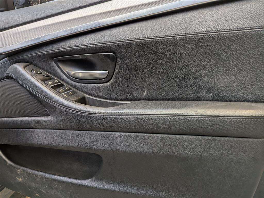 <p>2014 BMW 520D M SPORT AUTO</p>