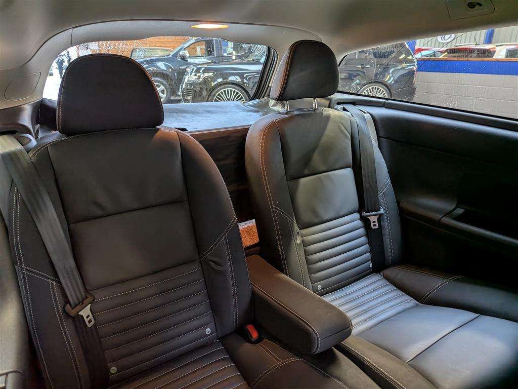 <p>2012 VOLVO C30 R-DESIGN D3 AUTO</p>