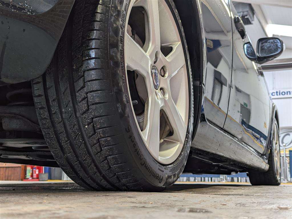 <p>2012 VOLVO C30 R-DESIGN D3 AUTO</p>