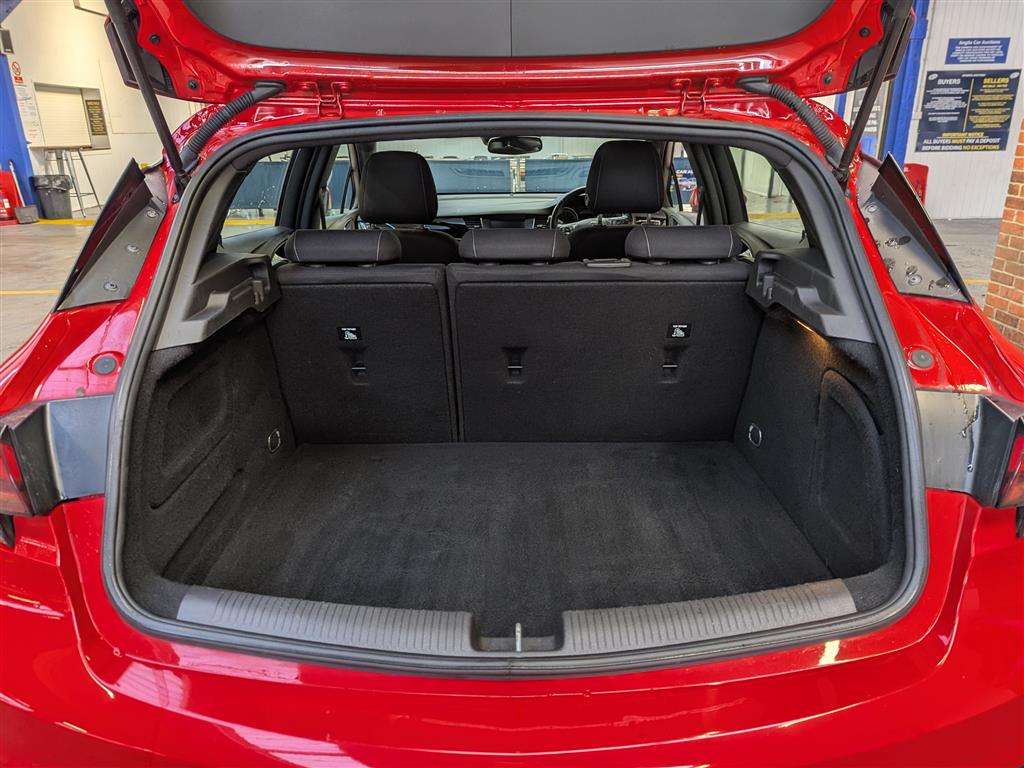 <p>2018 VAUXHALL ASTRA SRI VX-LINE</p>