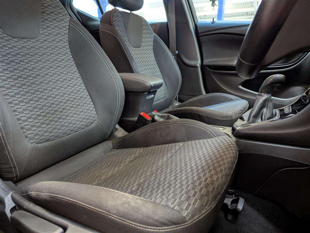 <p>2018 VAUXHALL ASTRA SRI VX-LINE</p>