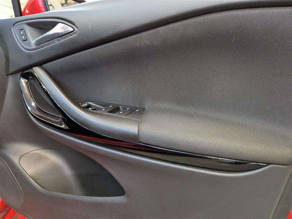 <p>2018 VAUXHALL ASTRA SRI VX-LINE</p>