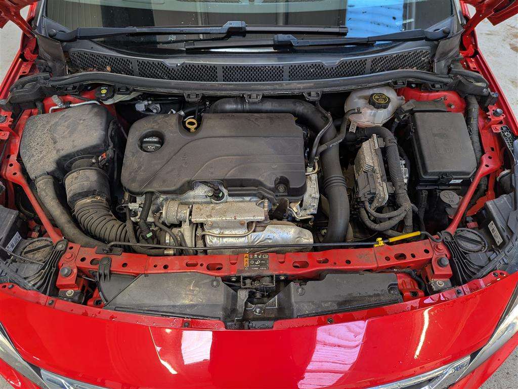 <p>2018 VAUXHALL ASTRA SRI VX-LINE</p>