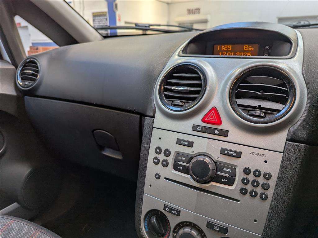<p>2008 VAUXHALL CORSA SXI A/C</p>