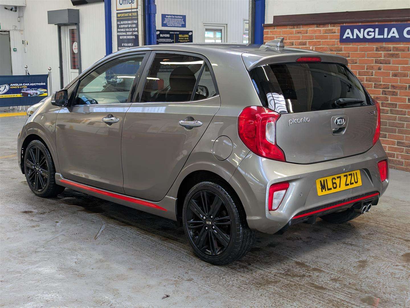 <p>2017 KIA PICANTO GT-LINE S</p>