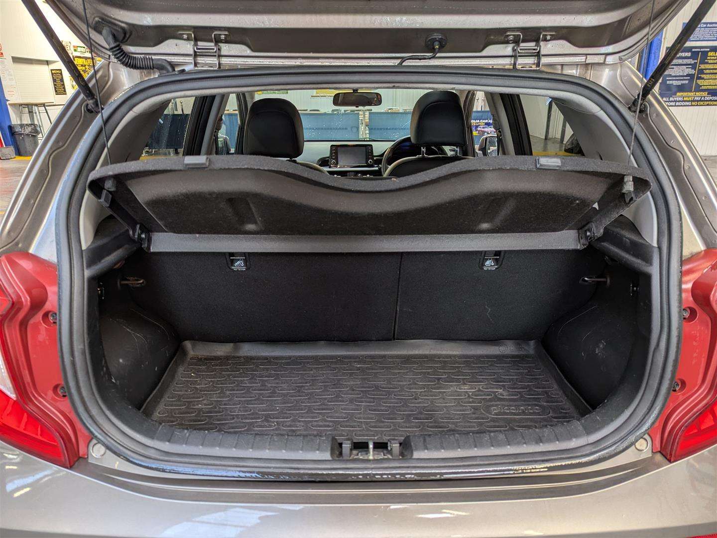 <p>2017 KIA PICANTO GT-LINE S</p>