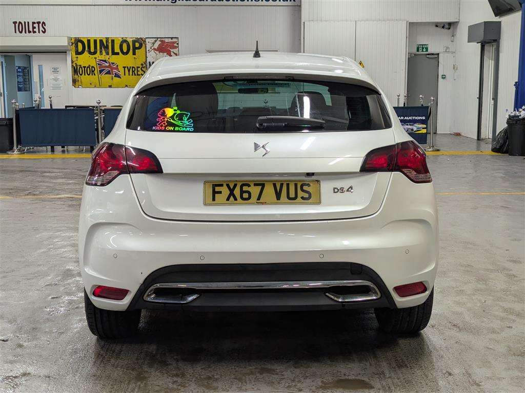 <p>2017 DS DS4 PRESTIGE BLUEHDI S/S</p>