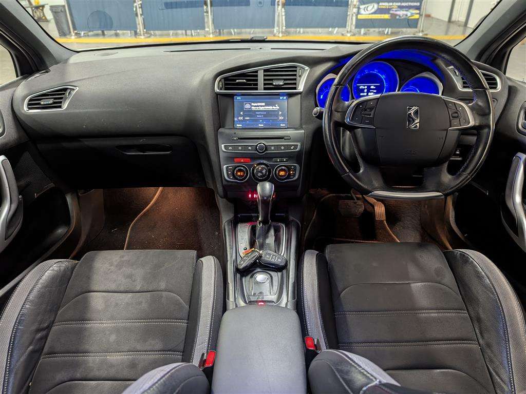 <p>2017 DS DS4 PRESTIGE BLUEHDI S/S</p>