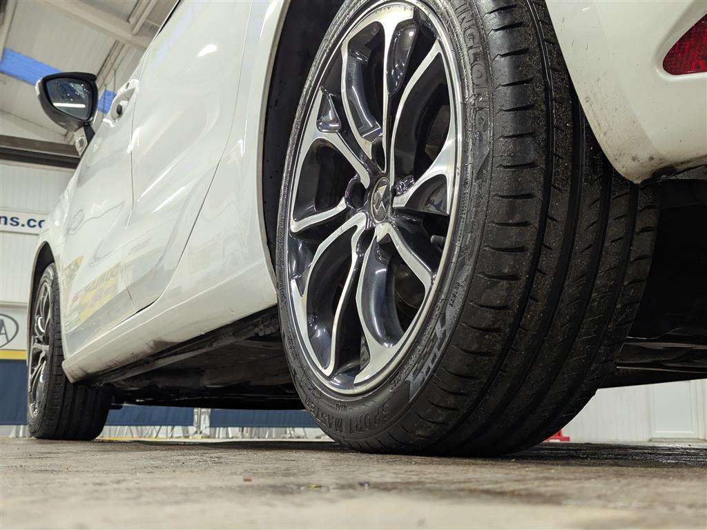 <p>2017 DS DS4 PRESTIGE BLUEHDI S/S</p>