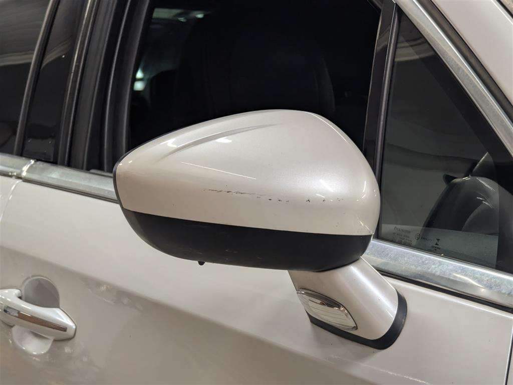 <p>2017 DS DS4 PRESTIGE BLUEHDI S/S</p>