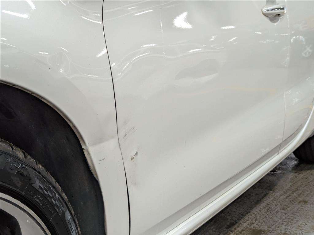 <p>2017 DS DS4 PRESTIGE BLUEHDI S/S</p>