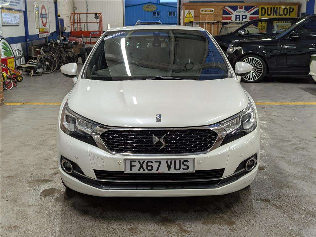 <p>2017 DS DS4 PRESTIGE BLUEHDI S/S</p>