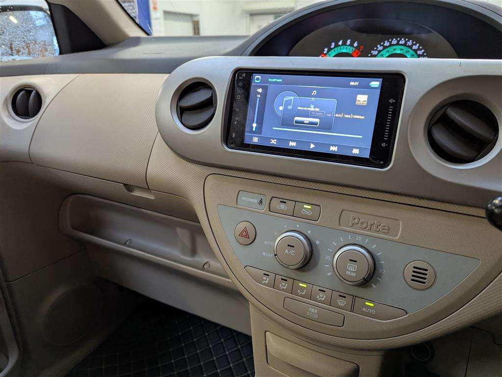 <p>2006 TOYOTA PORTE</p>