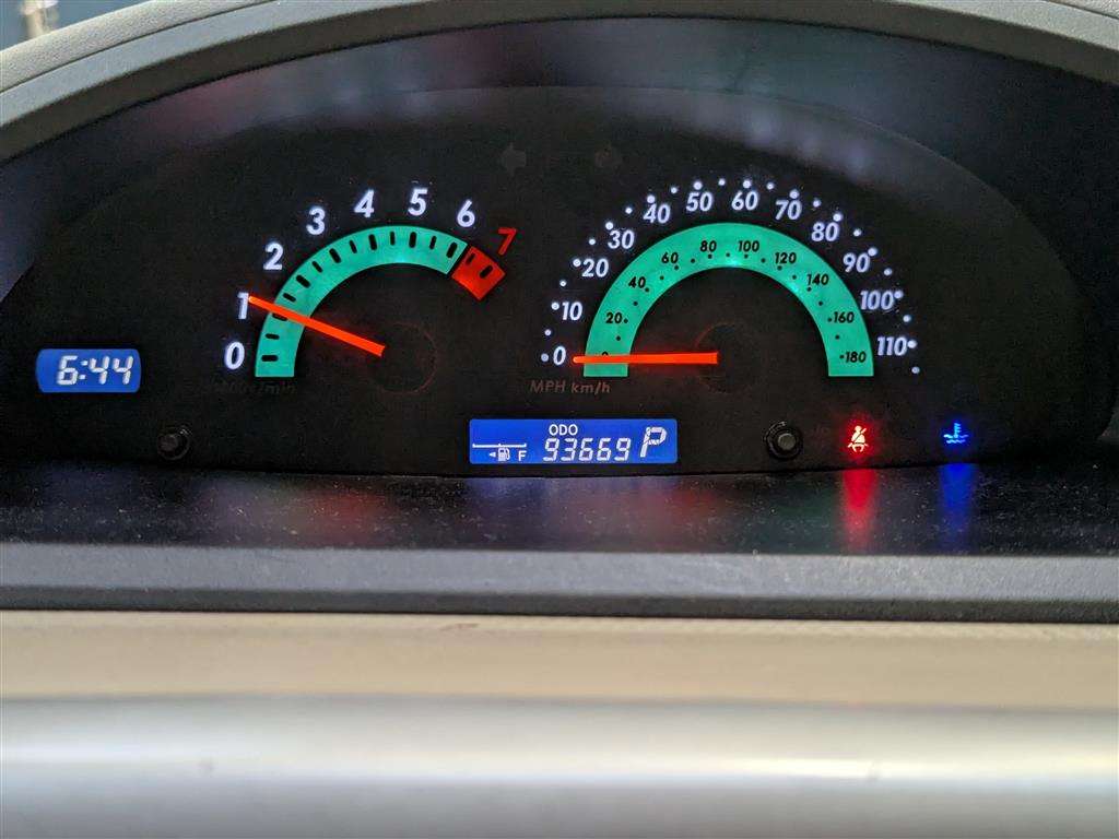 <p>2006 TOYOTA PORTE</p>