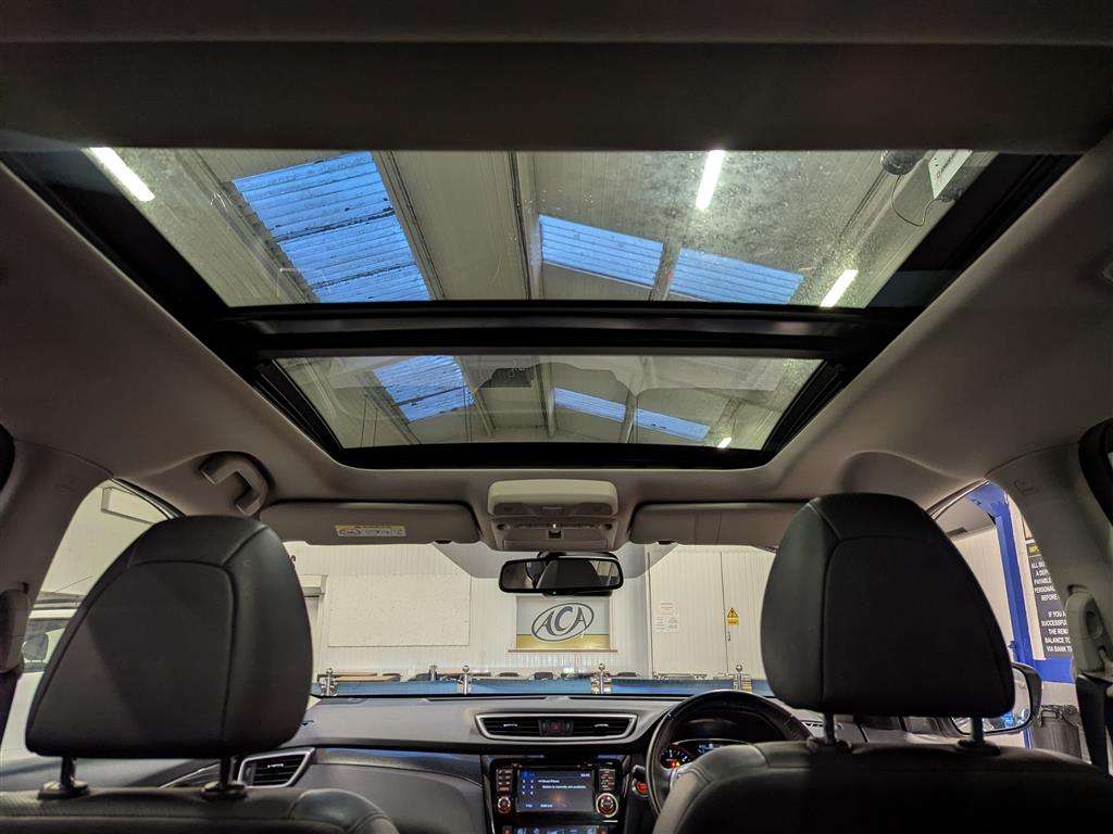 <p>2018 NISSAN X-TRAIL TEKNA SE DCI</p>