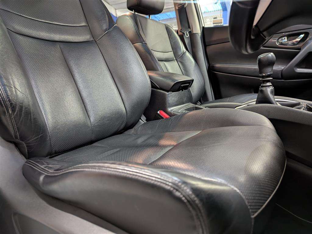 <p>2018 NISSAN X-TRAIL TEKNA SE DCI</p>