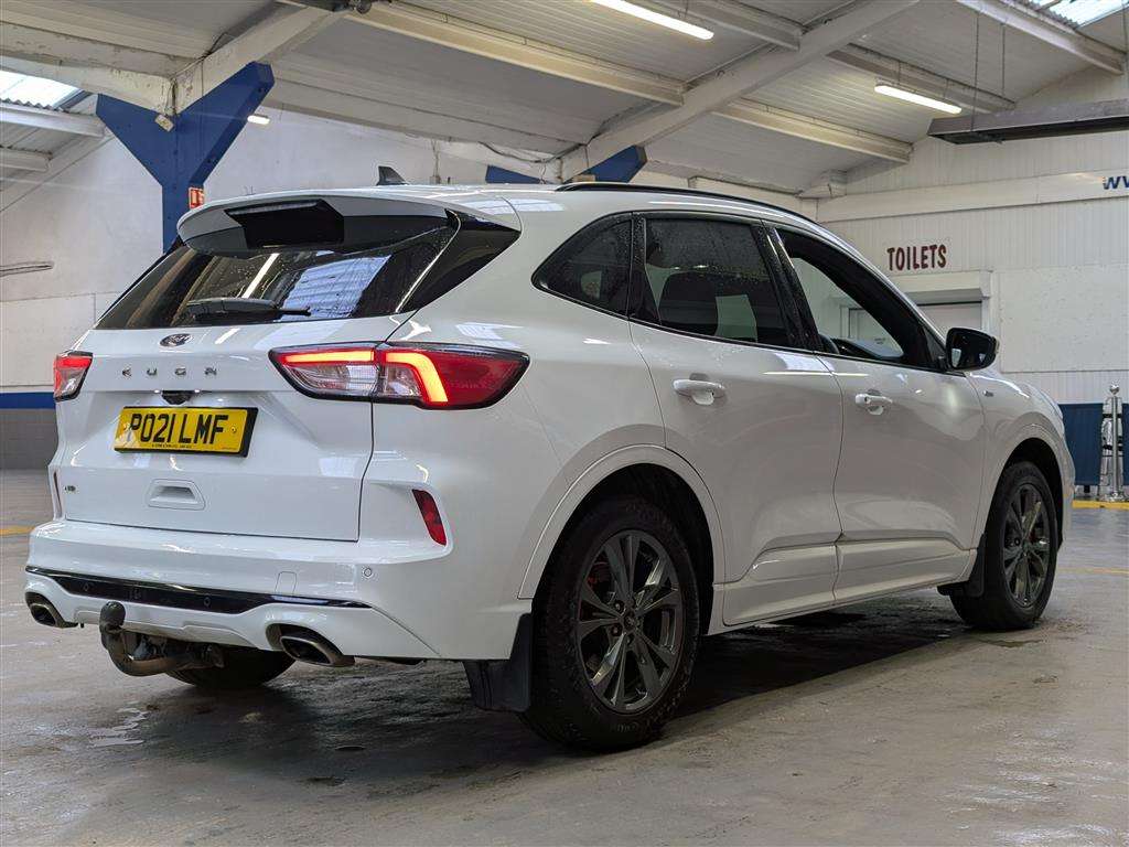 <p>2021 FORD KUGA ST-LINE ED EBLUE 4X4</p>