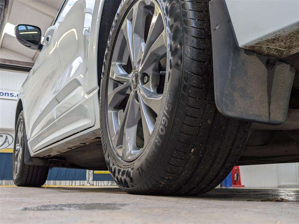 <p>2021 FORD KUGA ST-LINE ED EBLUE 4X4</p>