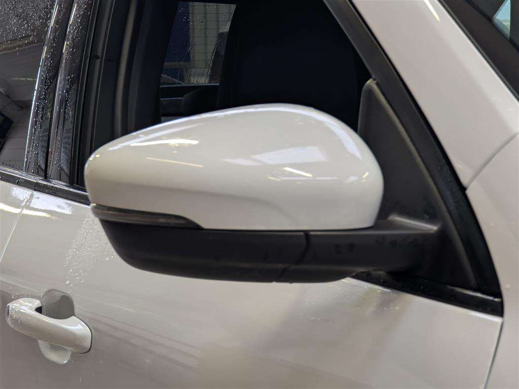 <p>2021 FORD KUGA ST-LINE ED EBLUE 4X4</p>