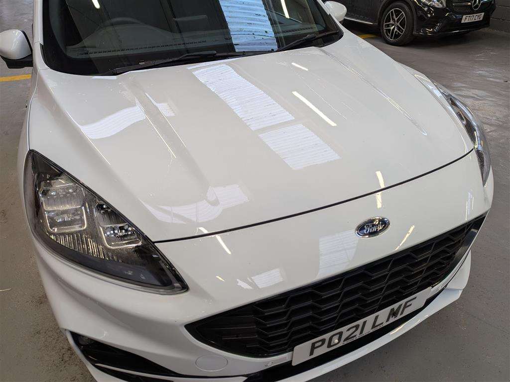 <p>2021 FORD KUGA ST-LINE ED EBLUE 4X4</p>