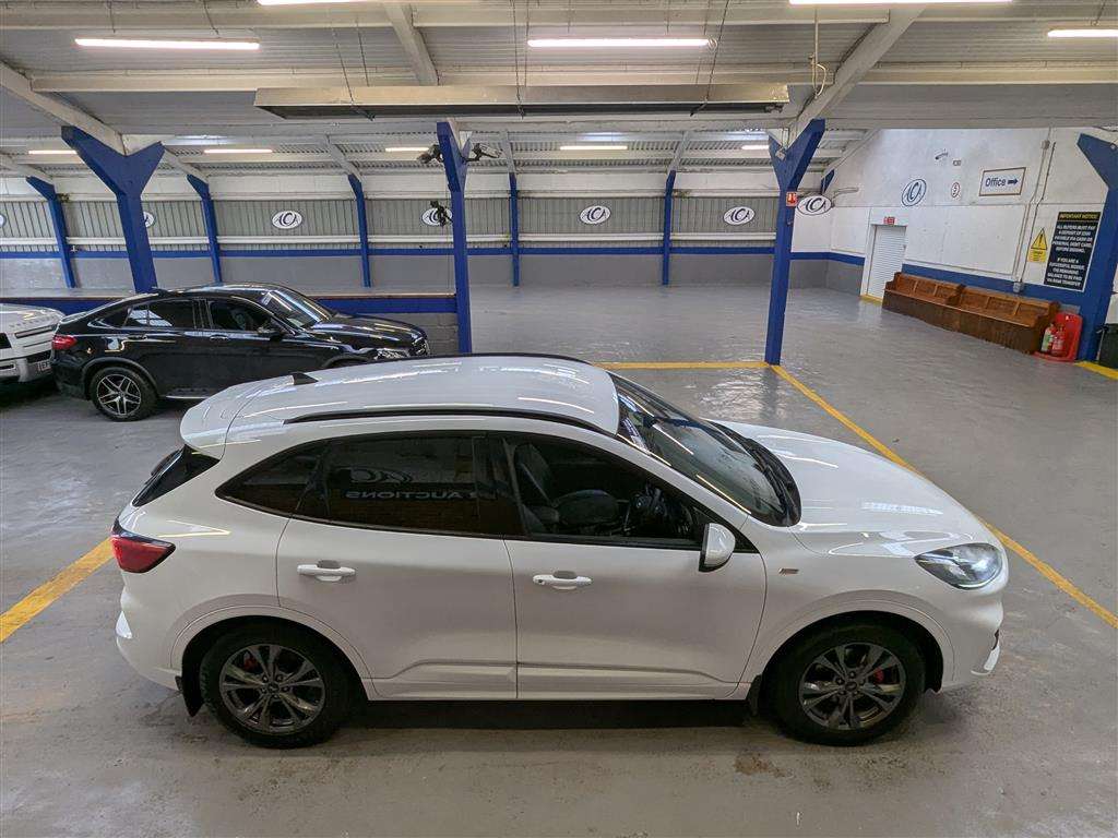 <p>2021 FORD KUGA ST-LINE ED EBLUE 4X4</p>