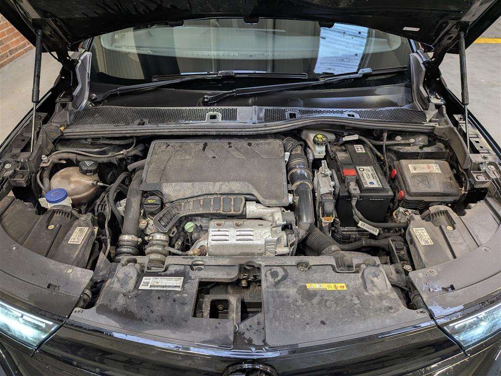 <p>2021 VAUXHALL MOKKA SRI NAV PREMIUM TUR</p>