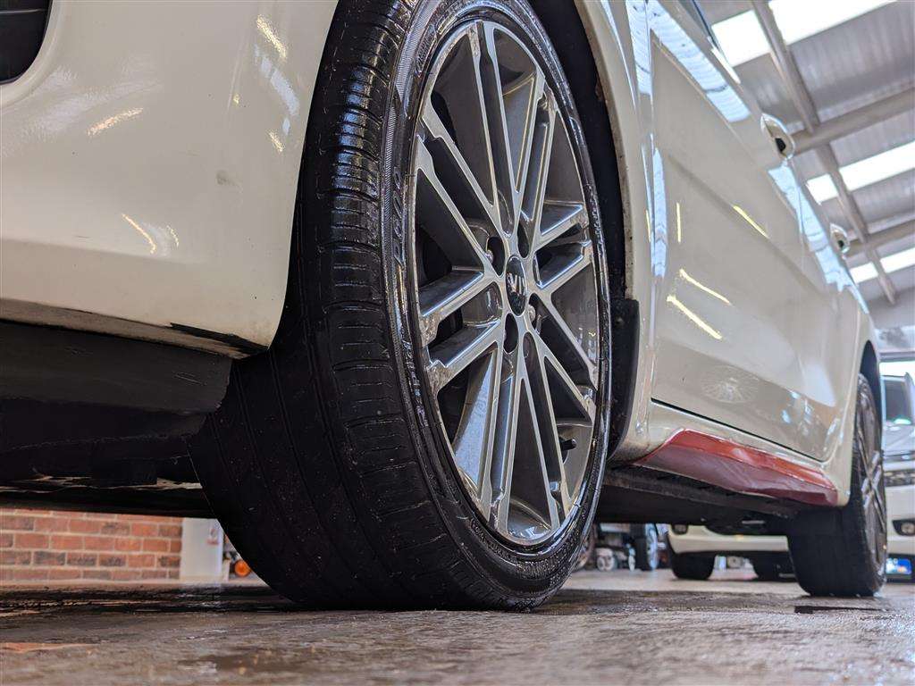 <p>2017 KIA RIO FIRST EDITION</p>