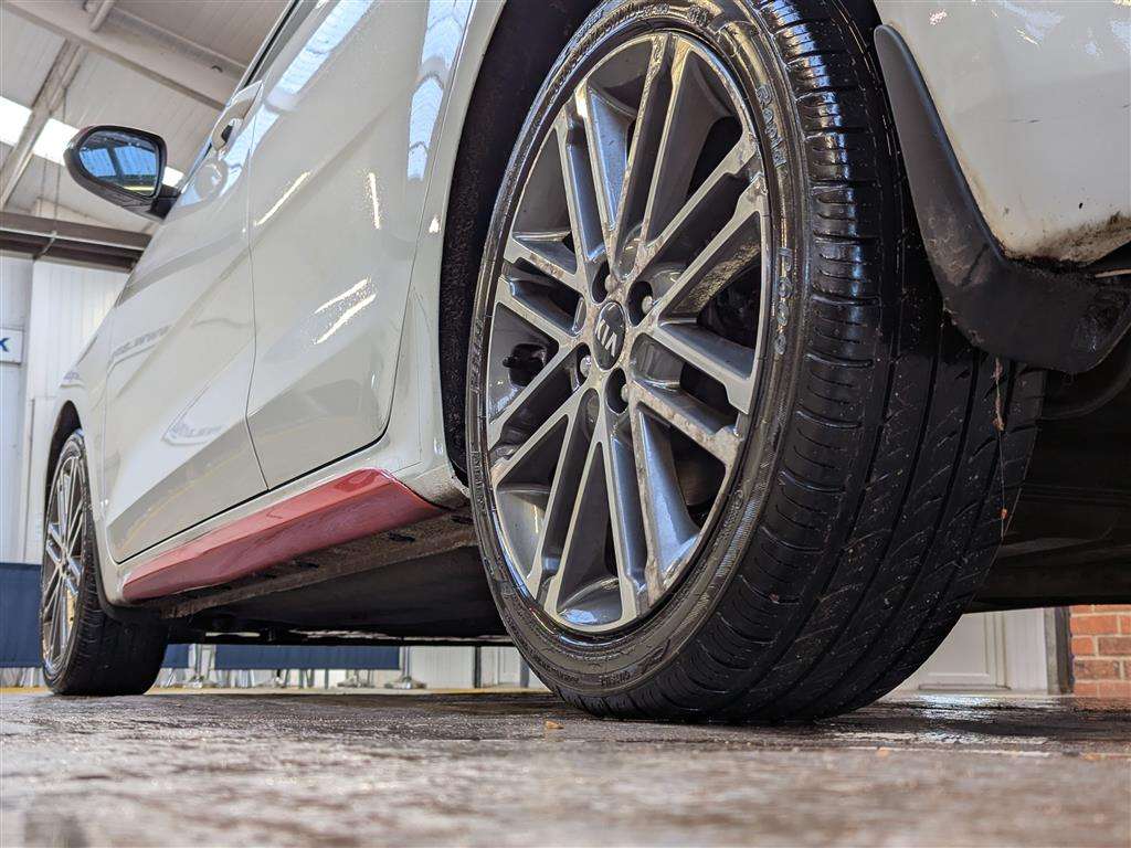 <p>2017 KIA RIO FIRST EDITION</p>