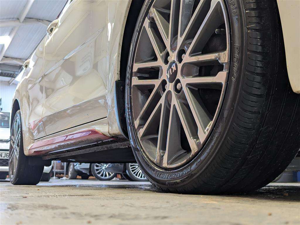 <p>2017 KIA RIO FIRST EDITION</p>