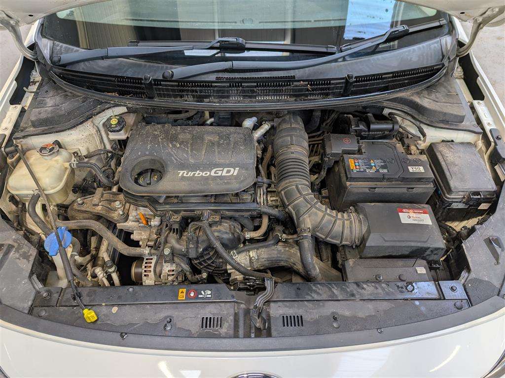 <p>2017 KIA RIO FIRST EDITION</p>