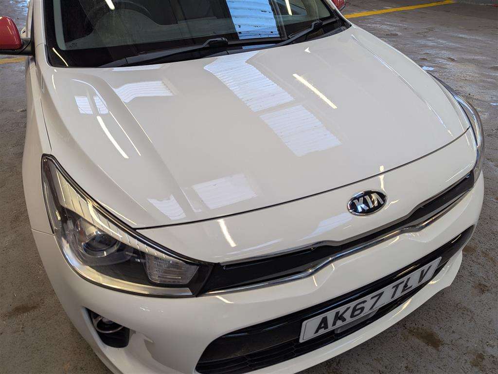 <p>2017 KIA RIO FIRST EDITION</p>