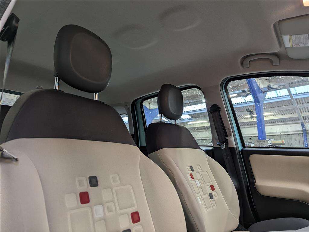 <p>2014 FIAT PANDA EASY</p>