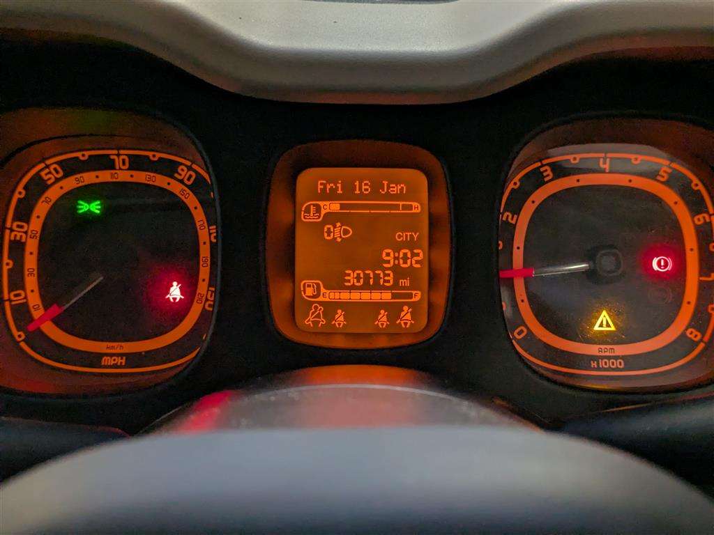 <p>2014 FIAT PANDA EASY</p>