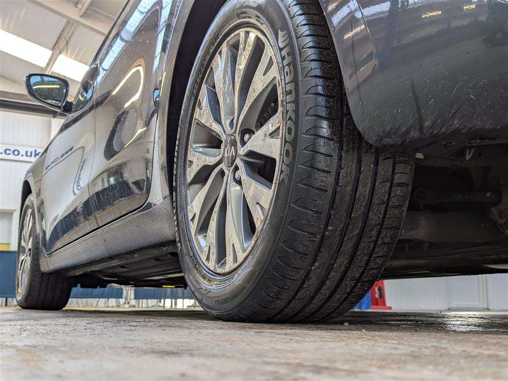 <p>2016 KIA CEED 3 ECODYNAMICS CRDI S</p>