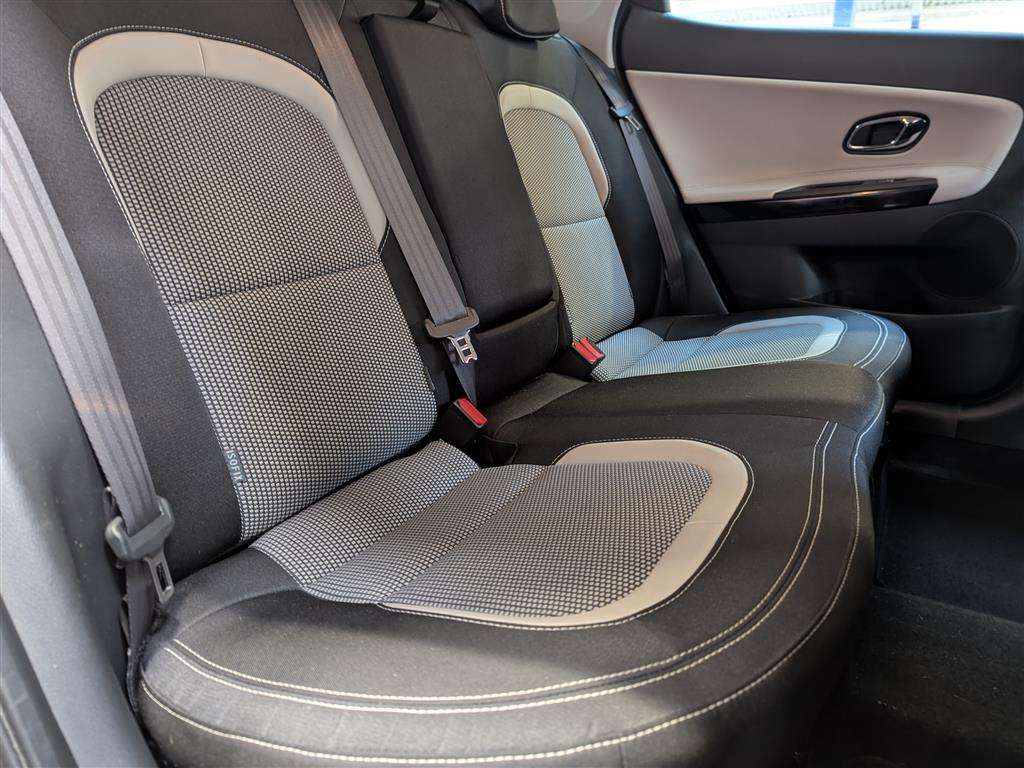 <p>2016 KIA CEED 3 ECODYNAMICS CRDI S</p>